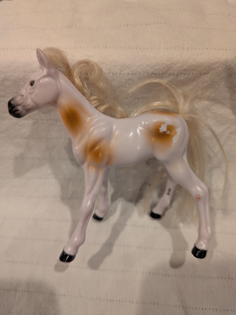 Kids Toy Horse Figurines White & Tan Set Plastic Animal Figures 2pc - Picture 6 of 10